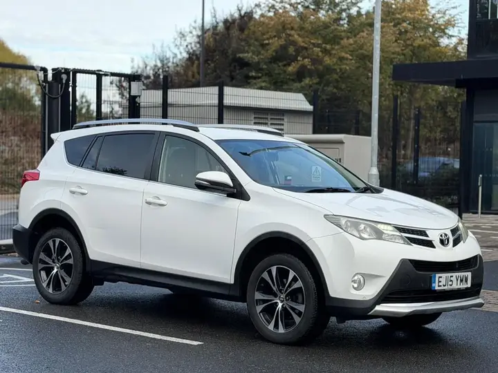 Toyota Rav4 2015 photo 4