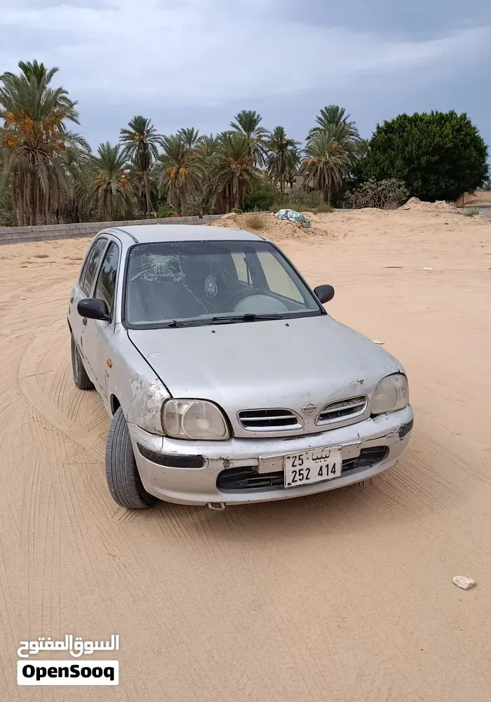 Nissan Micra 2004 photo 2
