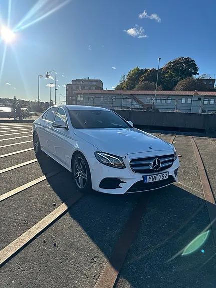 Mercedes-Benz E220 D