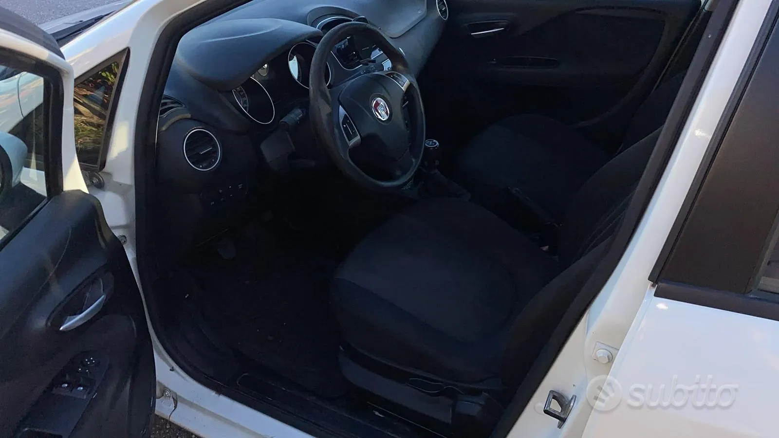 Fiat Punto 2013 photo 5