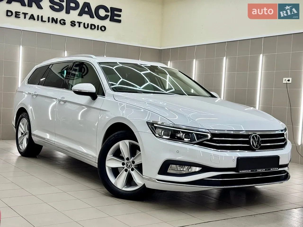 Volkswagen Passat 2022 photo 2
