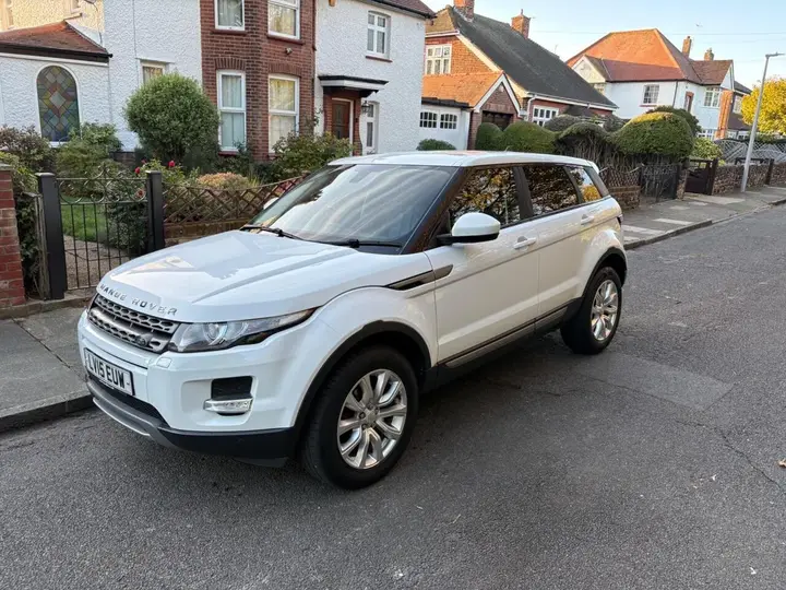 Land Rover Range Rover Evoque 2015 photo 3