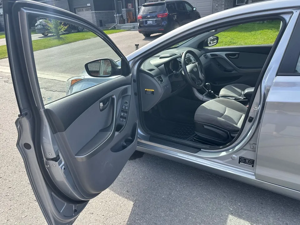 Hyundai Elantra 2016 photo 5