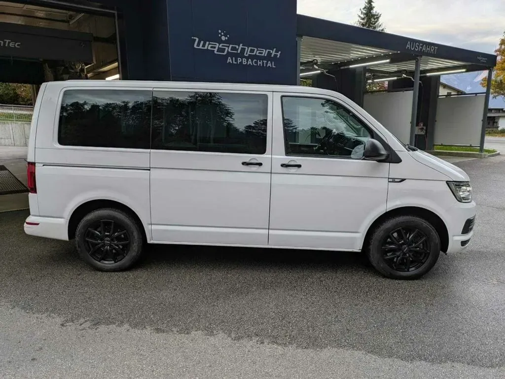 Volkswagen Multivan 2017 photo 3