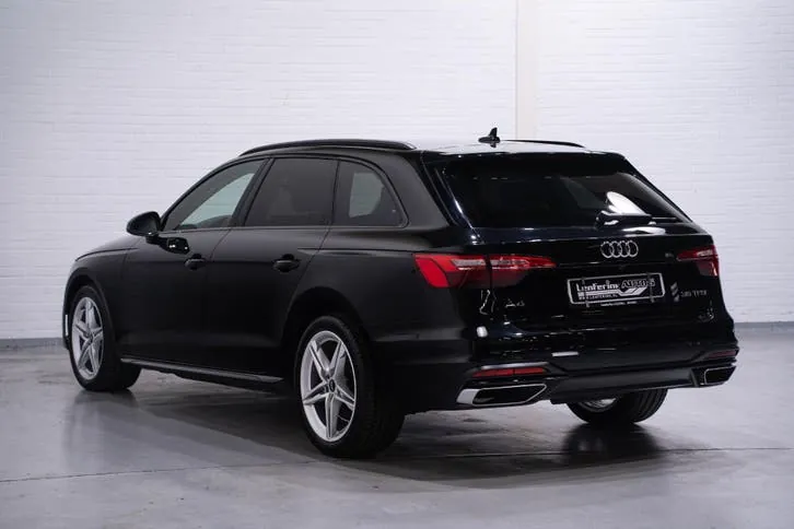 Audi A4 2023 photo 3