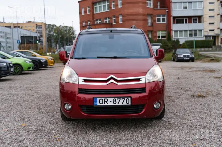 Citroen Berlingo 2011 photo 2