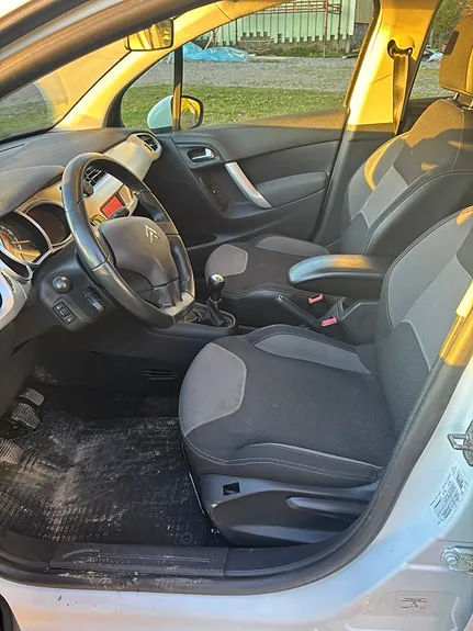 Citroen C3 2012 photo 5