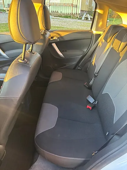 Citroen C3 2012 photo 2