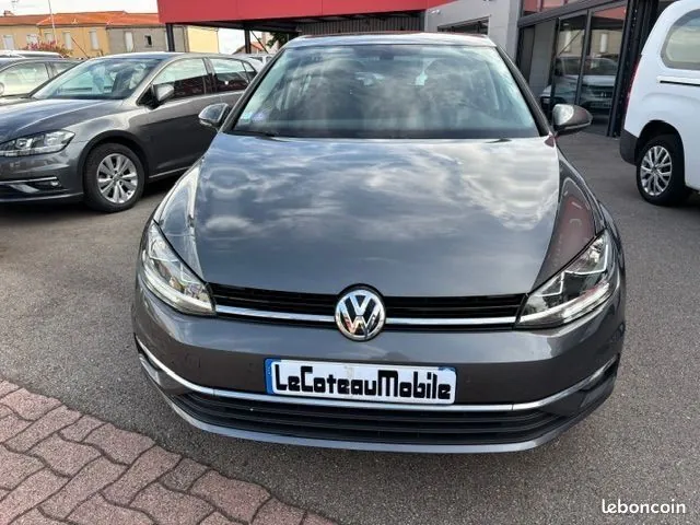 Volkswagen Golf 2019 photo 2