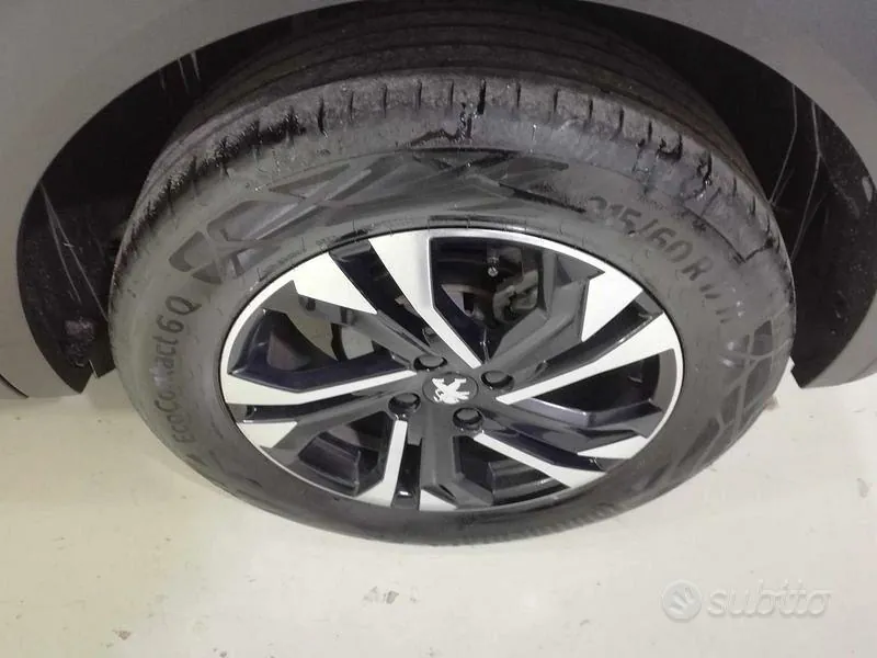 Peugeot 2008 2022 photo 4