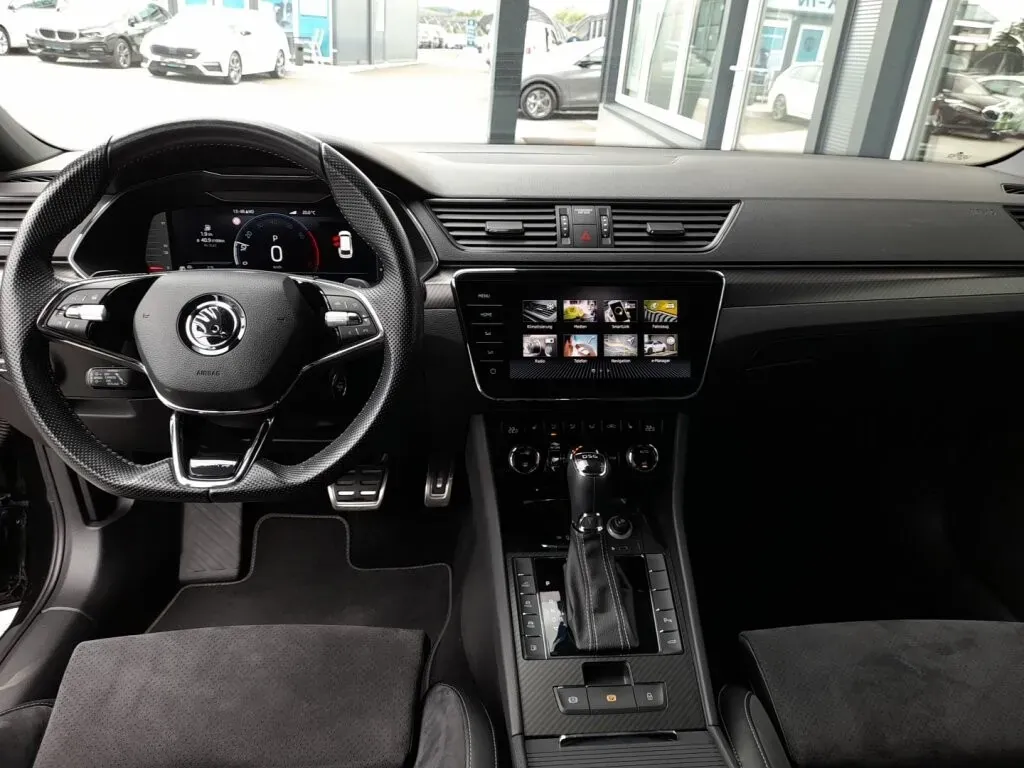 Skoda Superb 2022 photo 3