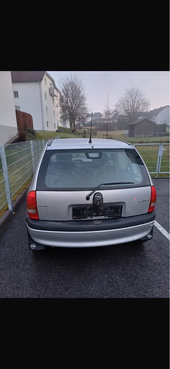 Opel Corsa 2000 photo 2