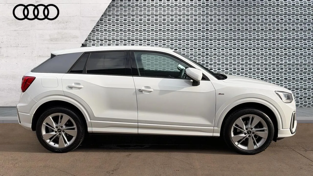 Audi Q2 2023 photo 4