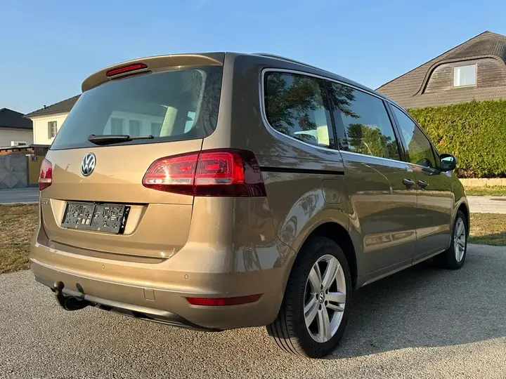 Volkswagen Sharan 2019 photo 2