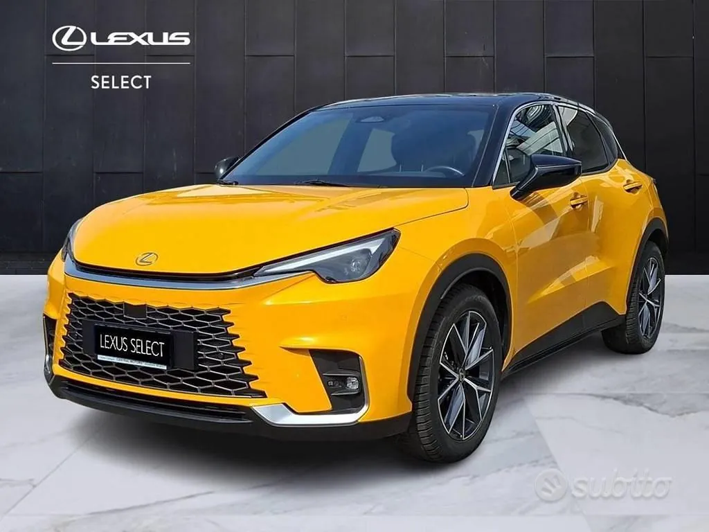 Lexus Lbx