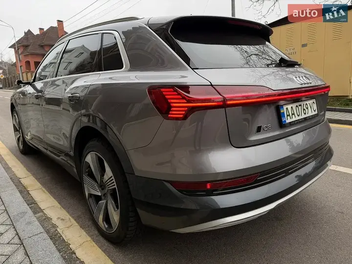 Audi E-Tron 2019 photo 3