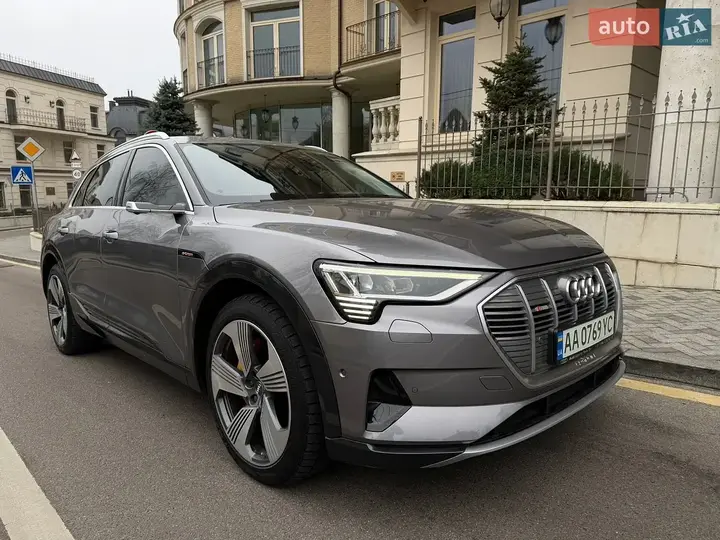 Audi E-Tron