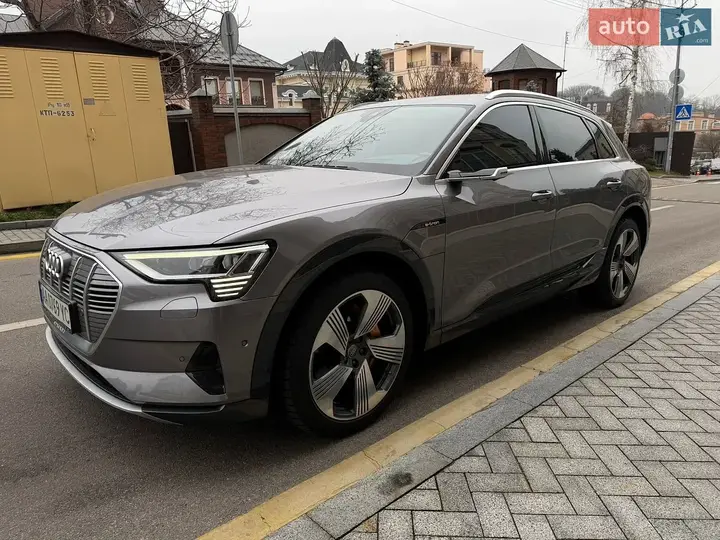 Audi E-Tron 2019 photo 2