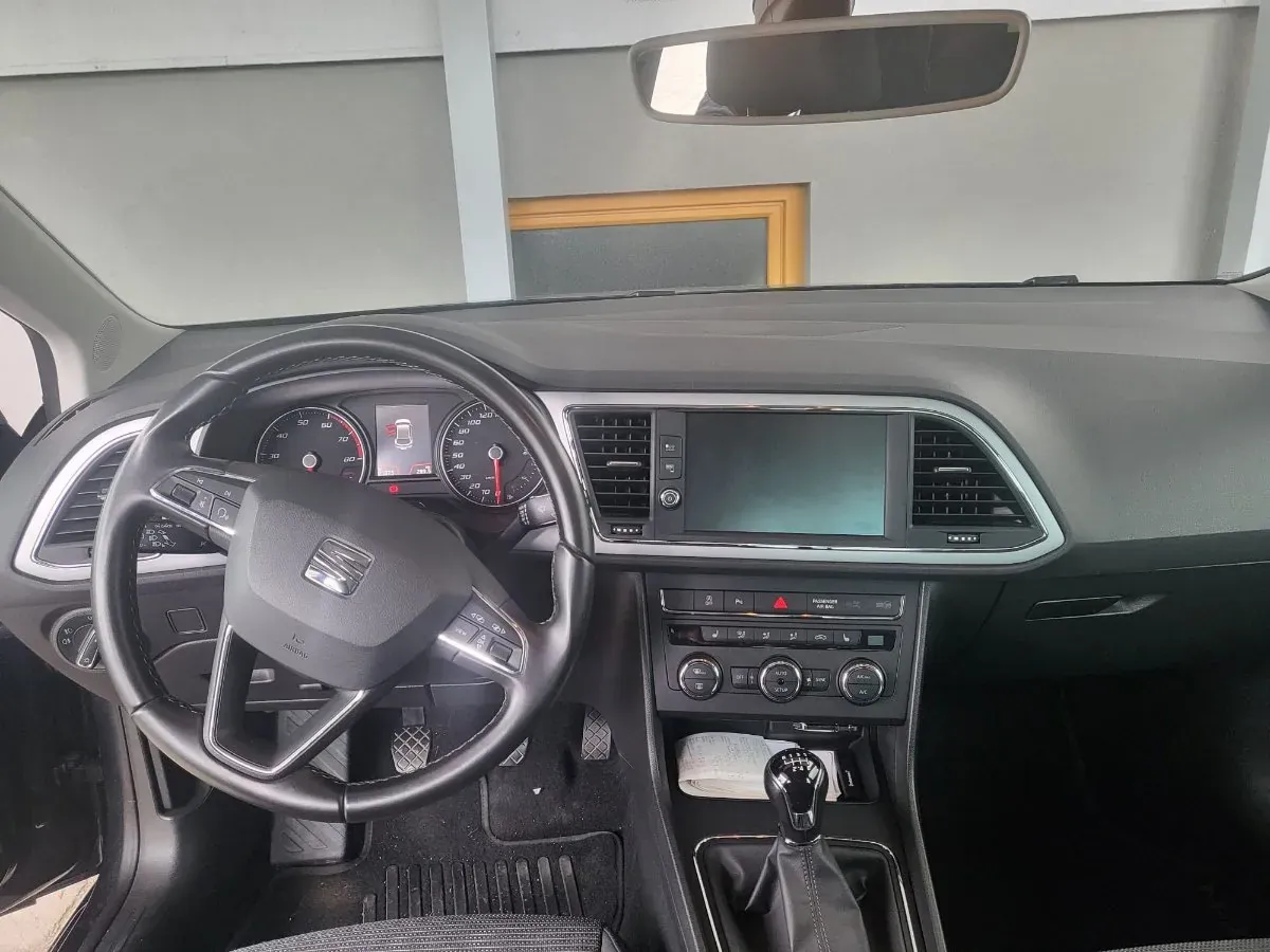 Seat Leon 2020 photo 2