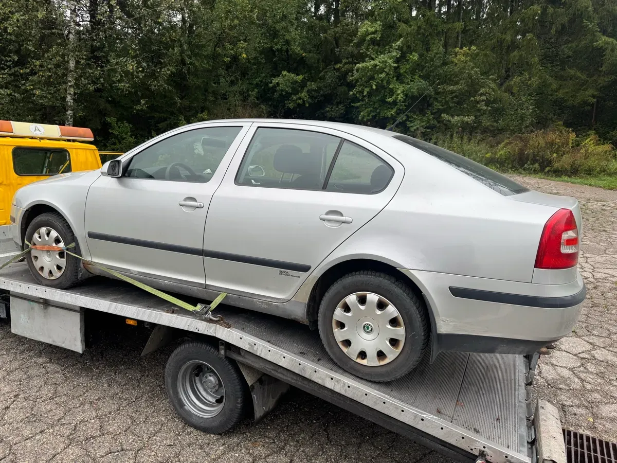 Skoda Octavia 2004 photo 3
