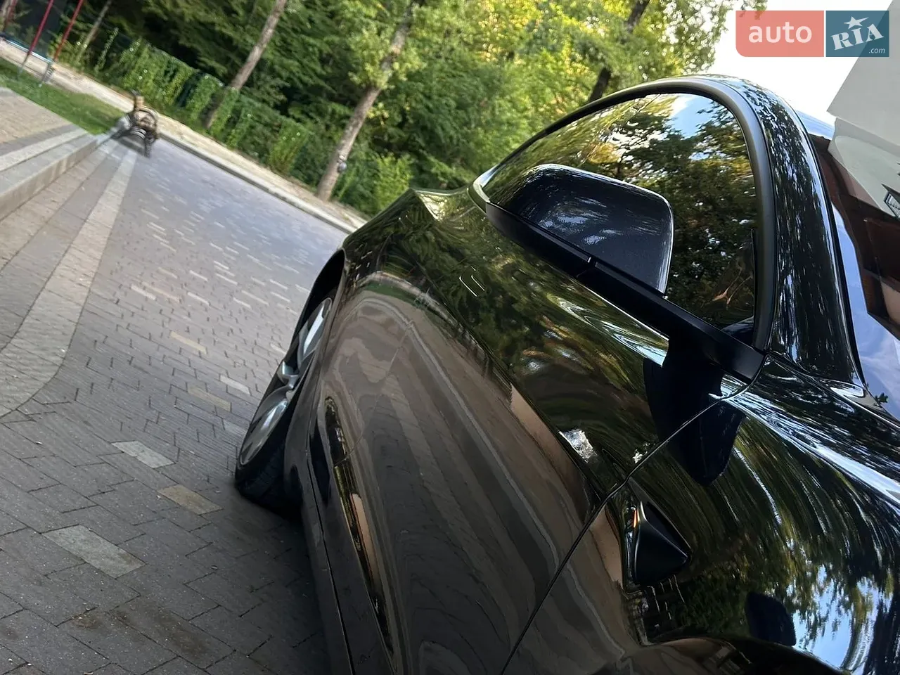 Tesla Model 3 2025 photo 3