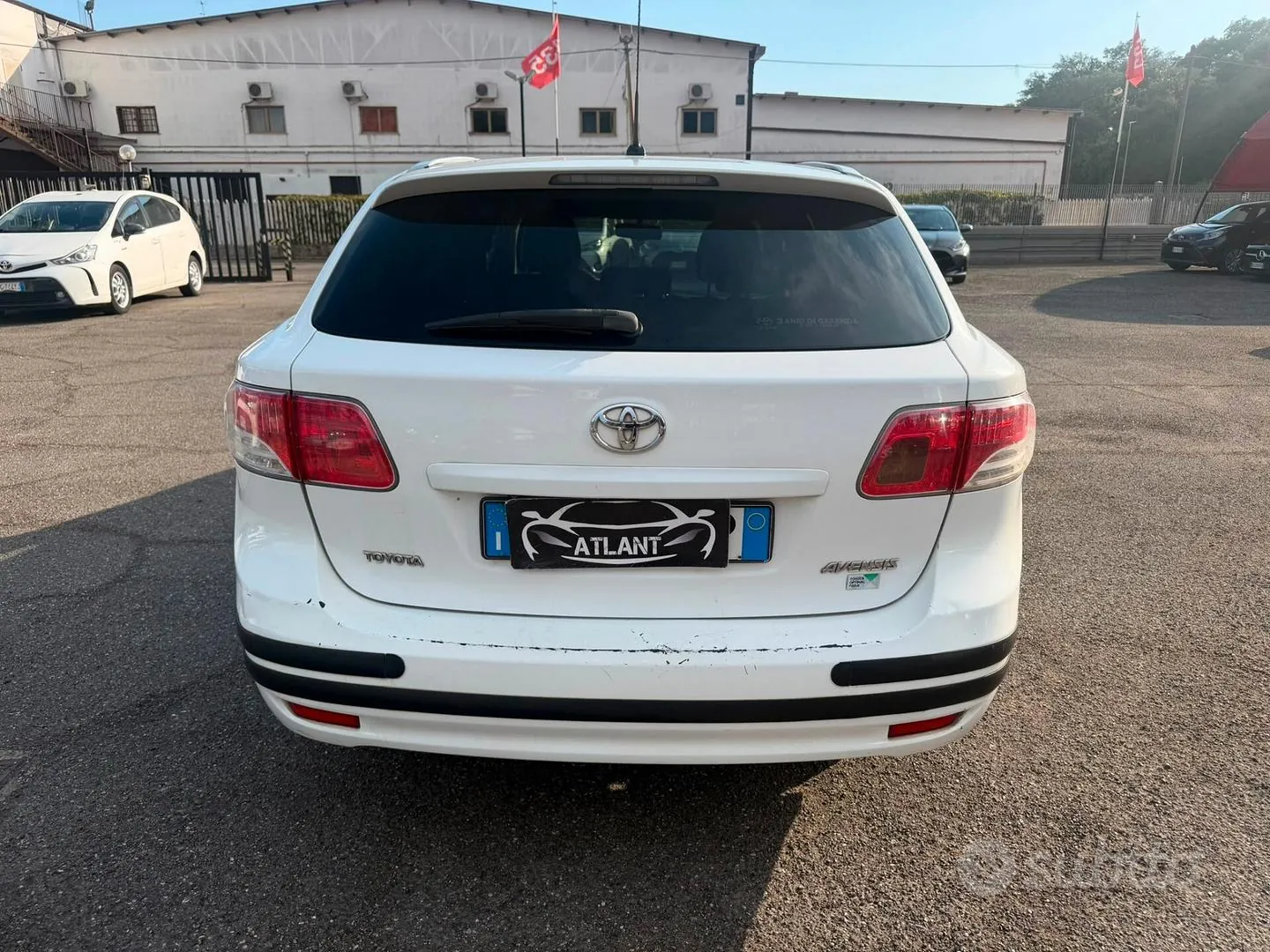 Toyota Avensis 2011 photo 5