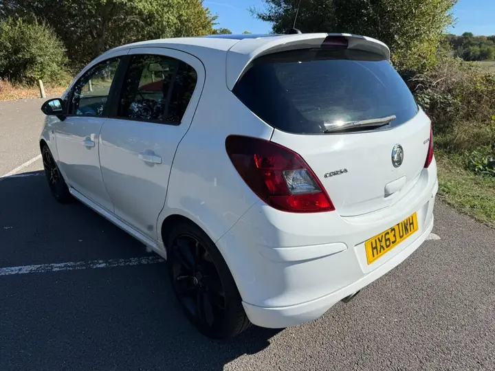 Vauxhall Corsa 2013 photo 3