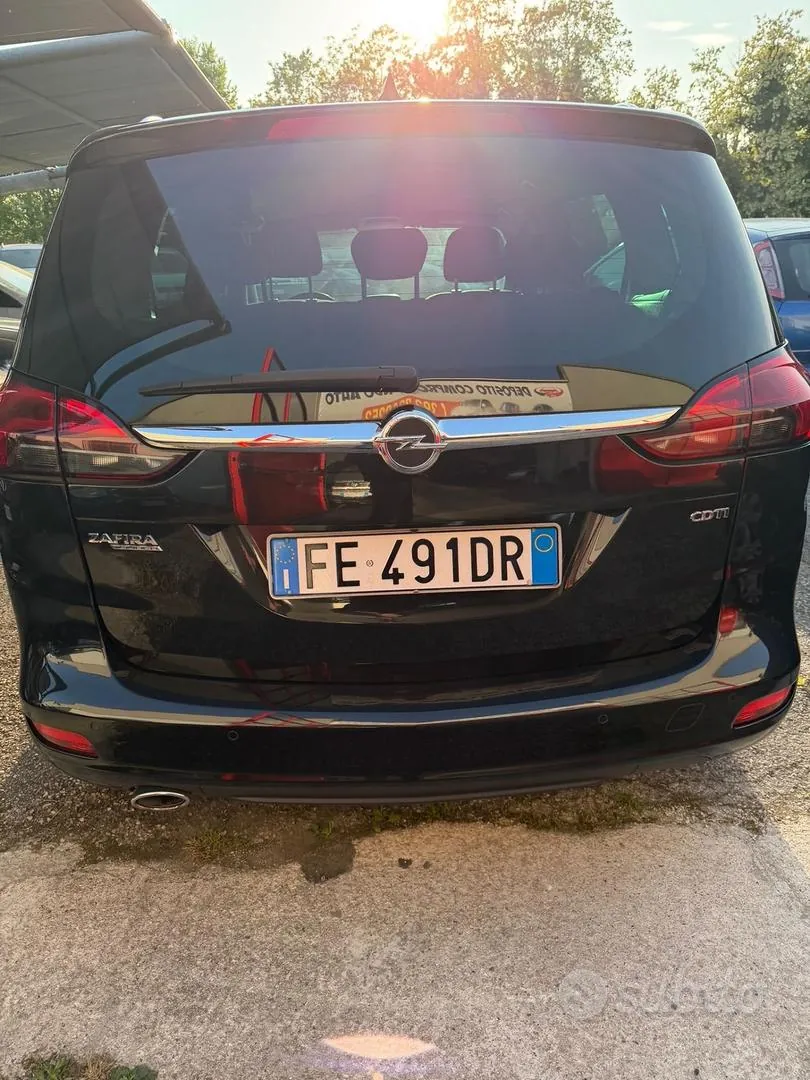 Opel Zafira 2016 photo 3