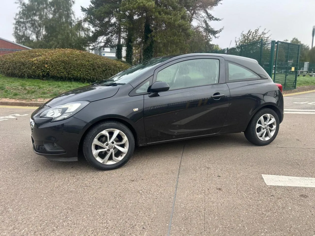 Vauxhall Corsa 2015 photo 2