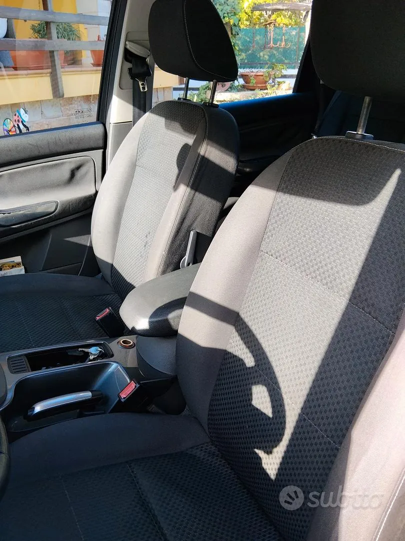 Ford C-Max 2009 photo 3
