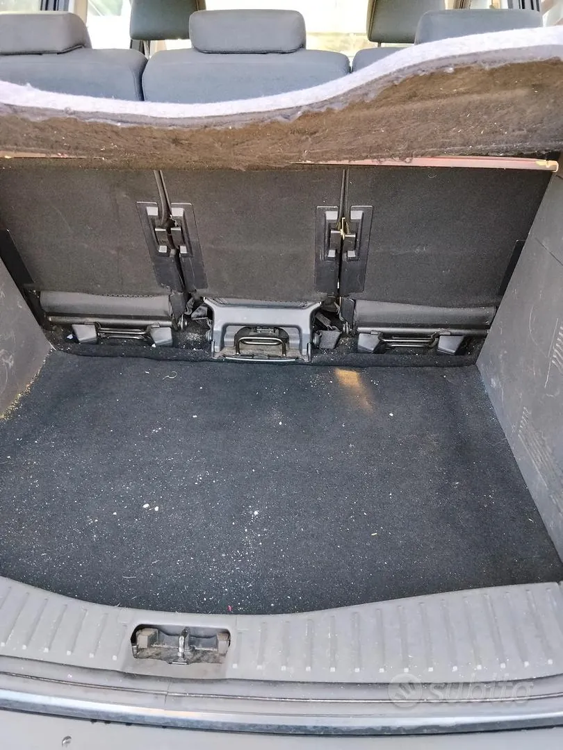 Ford C-Max 2009 photo 2