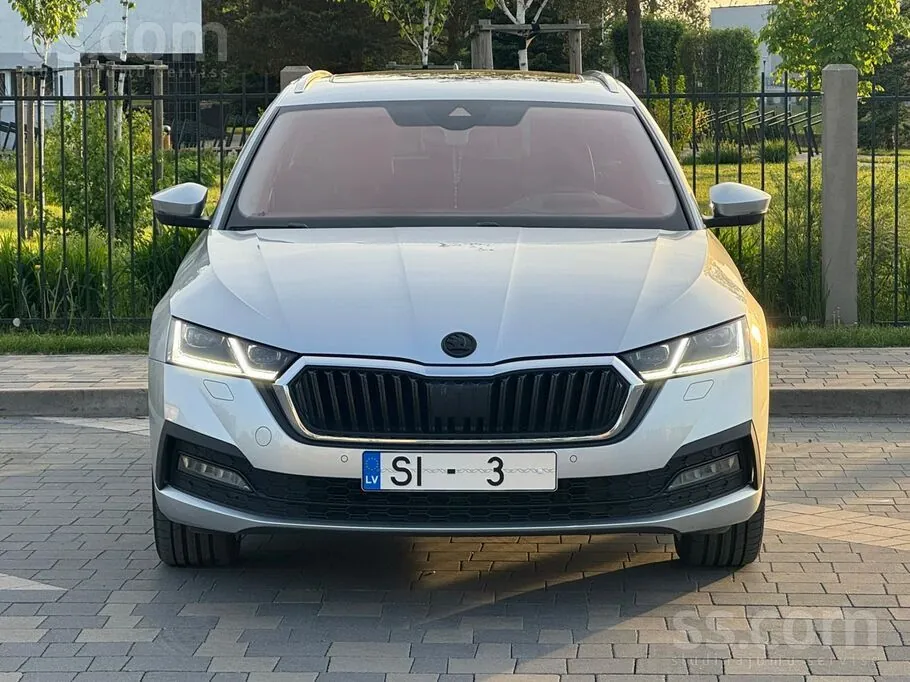Skoda Octavia 2021 photo 2