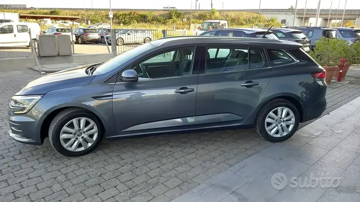 Renault Megane 2022 photo 4
