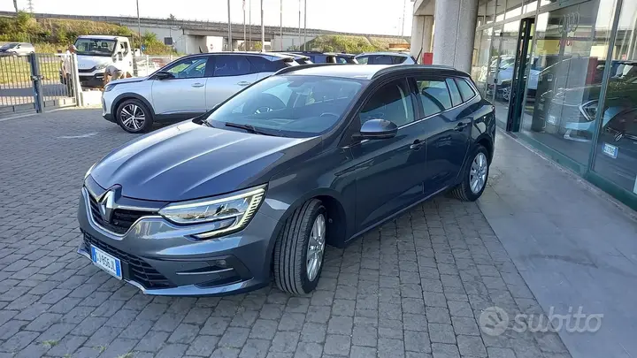 Renault Megane 2022 photo 3