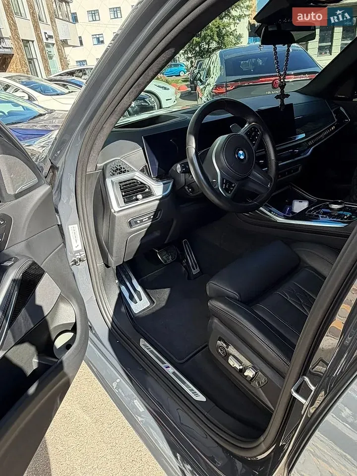 BMW X7 2024 photo 5