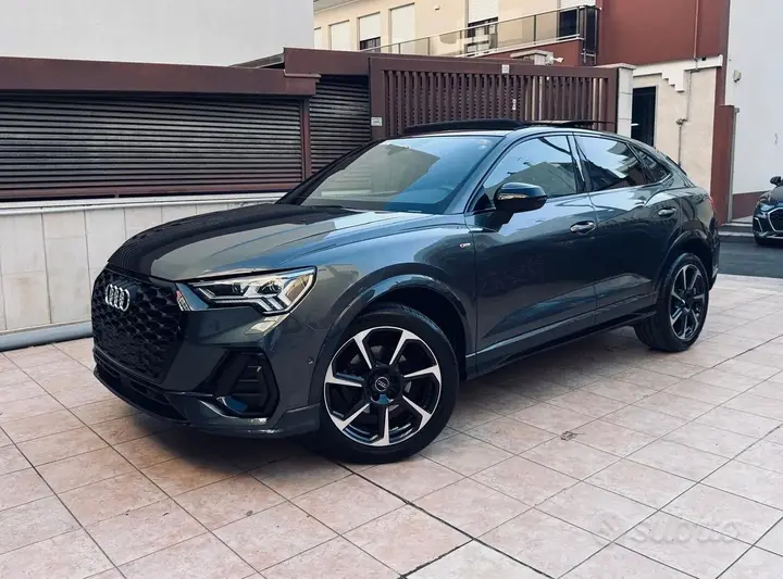 Audi Q3 2020 photo 2