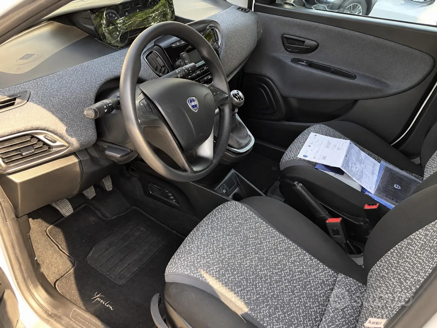 Lancia Ypsilon 2023 photo 5