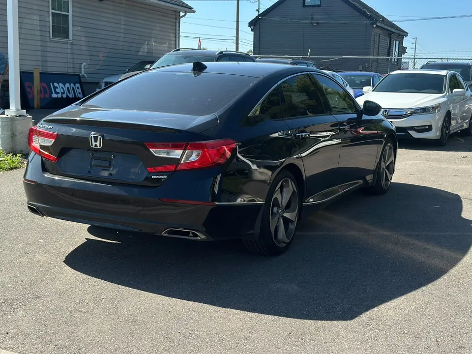 Honda Accord 2018 photo 4