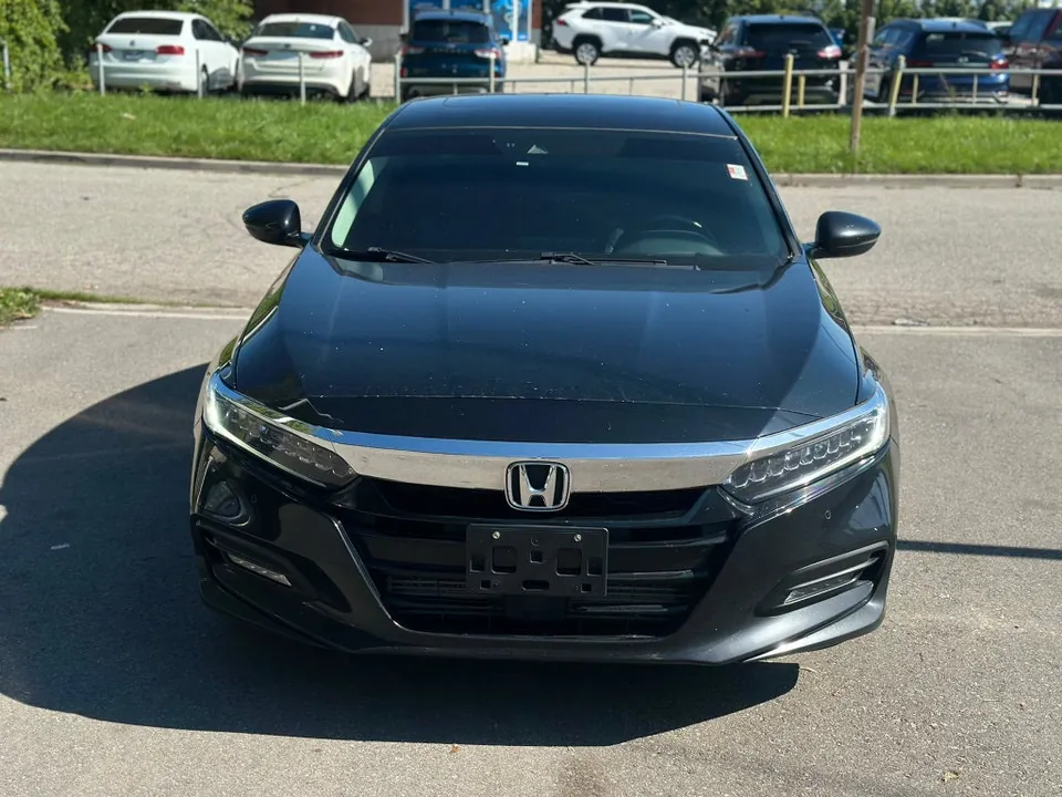 Honda Accord 2018 photo 2