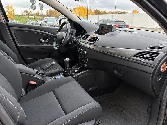Renault Megane 2010 photo 4