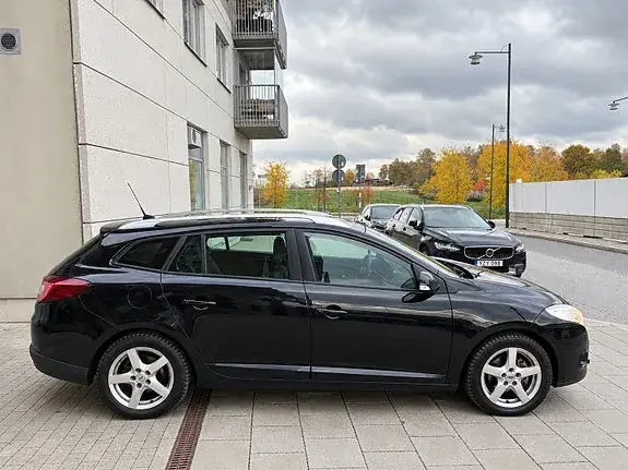 Renault Megane 2010 photo 2