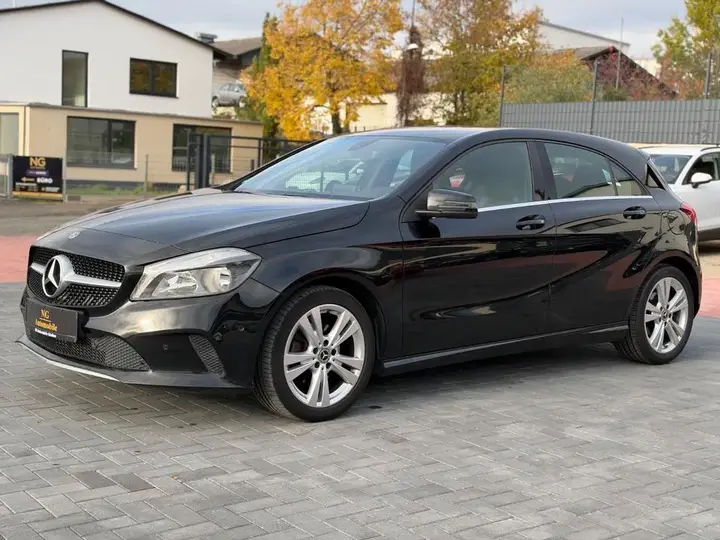 Mercedes-Benz A 180