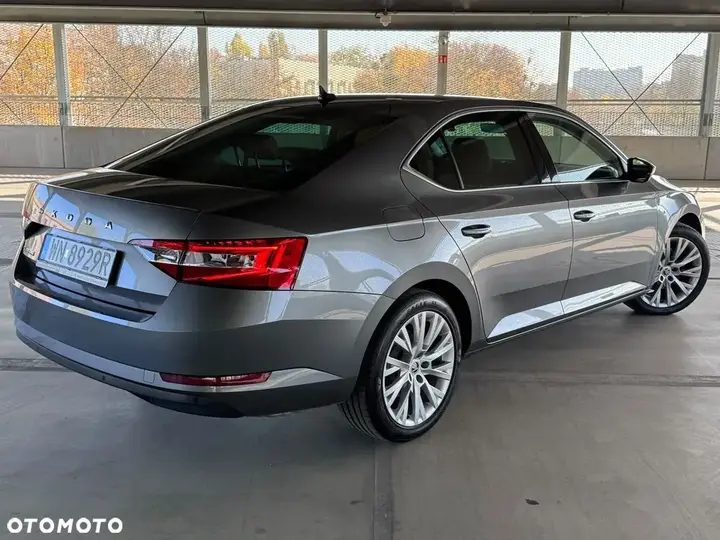 Skoda Superb 2022 photo 3