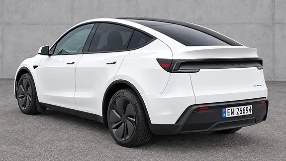 Tesla Model Y 2025 photo 4