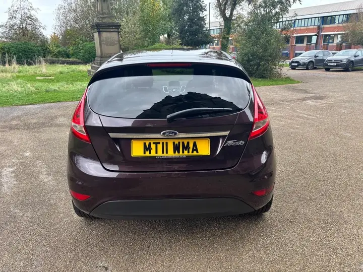 Ford Fiesta 2011 photo 5