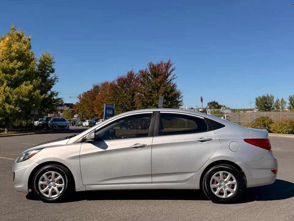 Hyundai Accent 2013 photo 2
