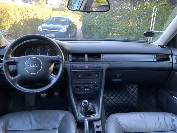 Audi A6 2004 photo 4