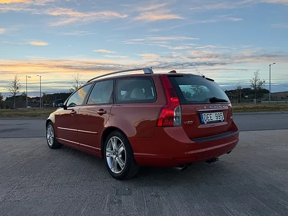 Volvo V50 2011 photo 5