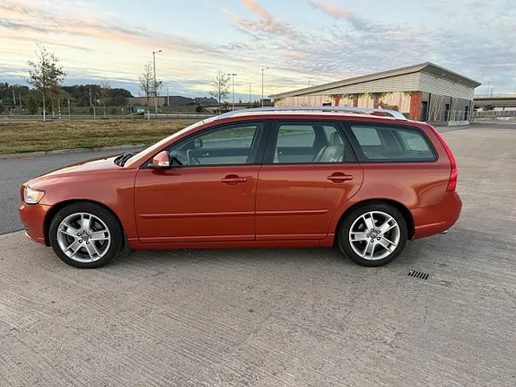Volvo V50 2011 photo 4