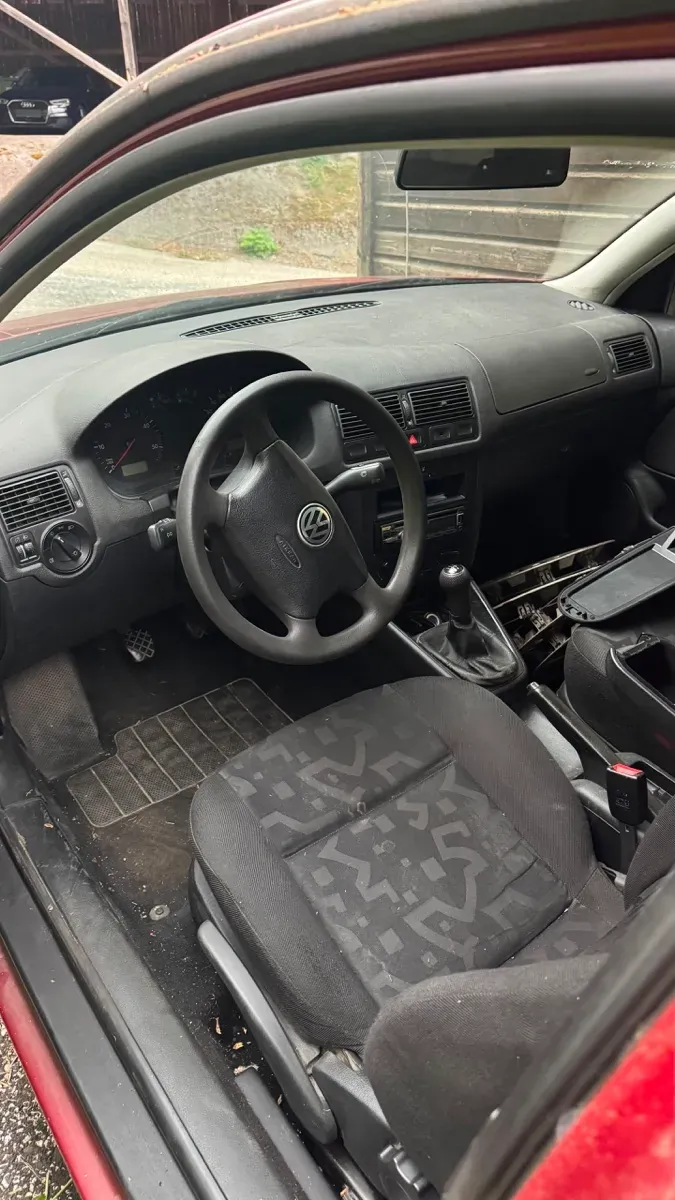 Volkswagen Golf 1998 photo 3